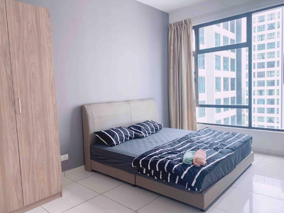 Kempas Edl By One Team Apartment