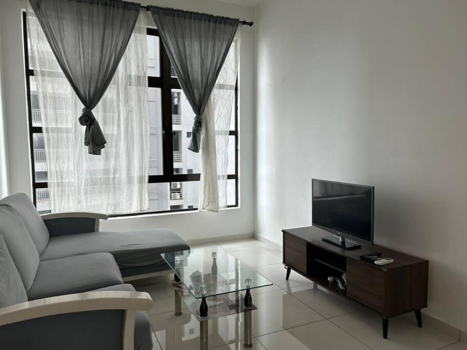 Apartment Kempas Edl By One Team *