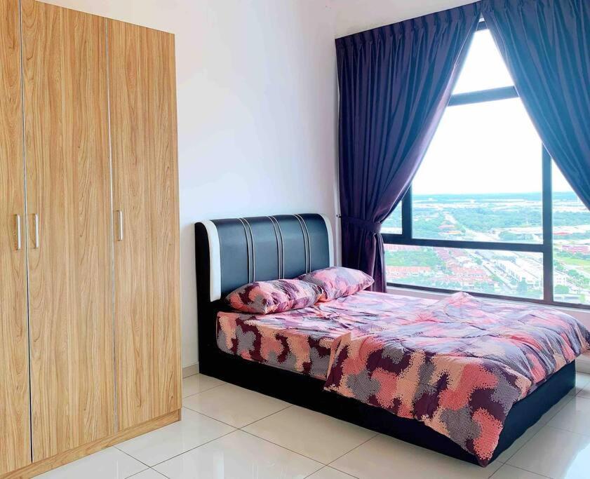 Kempas Edl By One Team Apartment